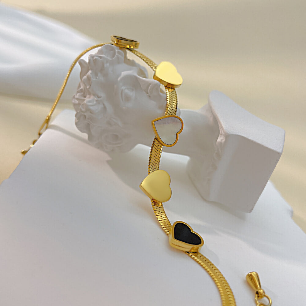 AG Five Heart-Shaped Gold Charms Bracelet - AGCHEN JEWELRY,bracelet