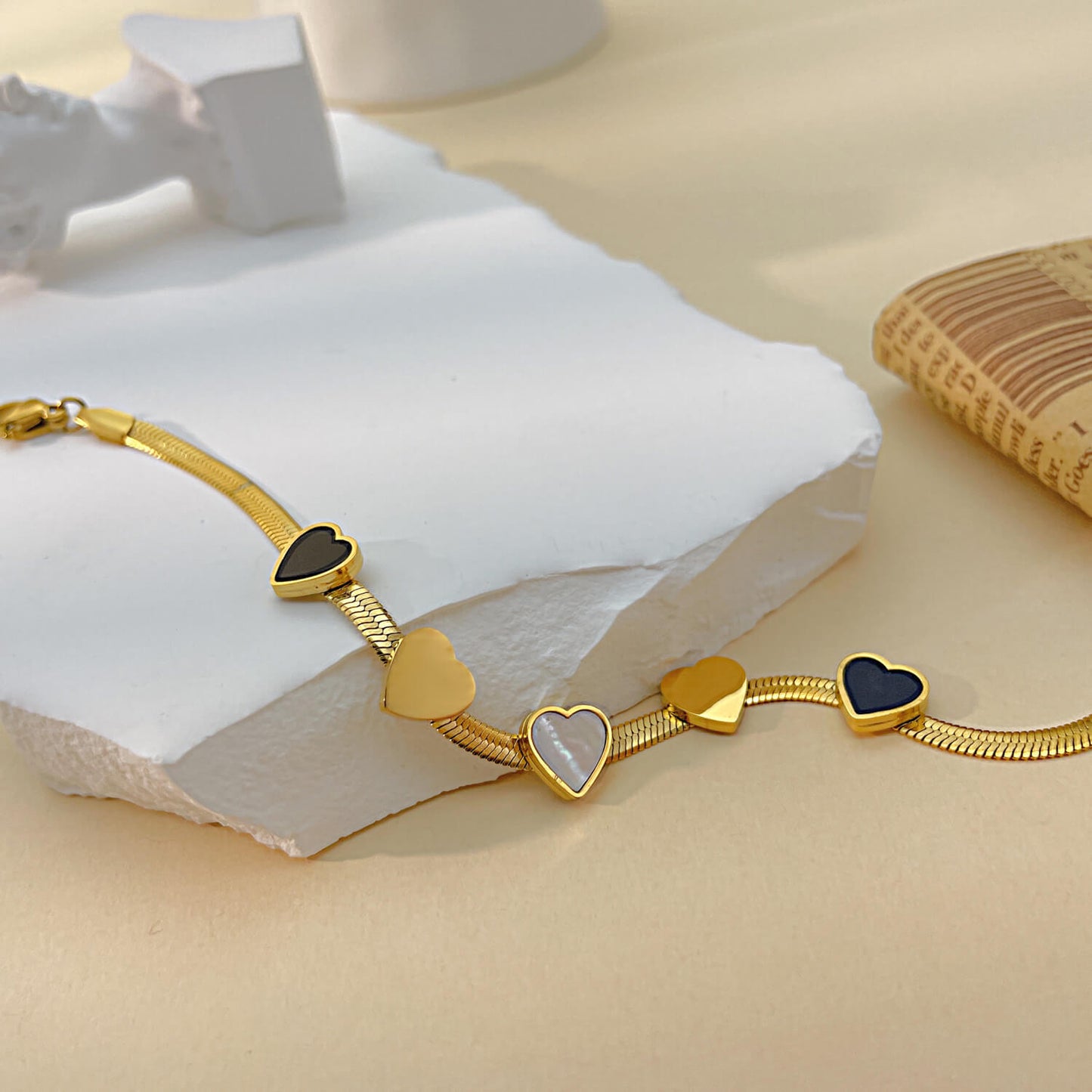 AG Five Heart-Shaped Gold Charms Bracelet - AGCHEN JEWELRY,bracelet