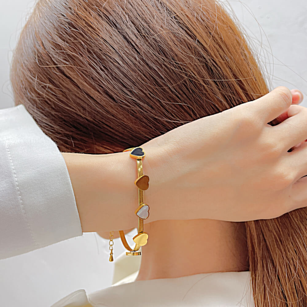 AG Five Heart-Shaped Gold Charms Bracelet - AGCHEN JEWELRY,bracelet