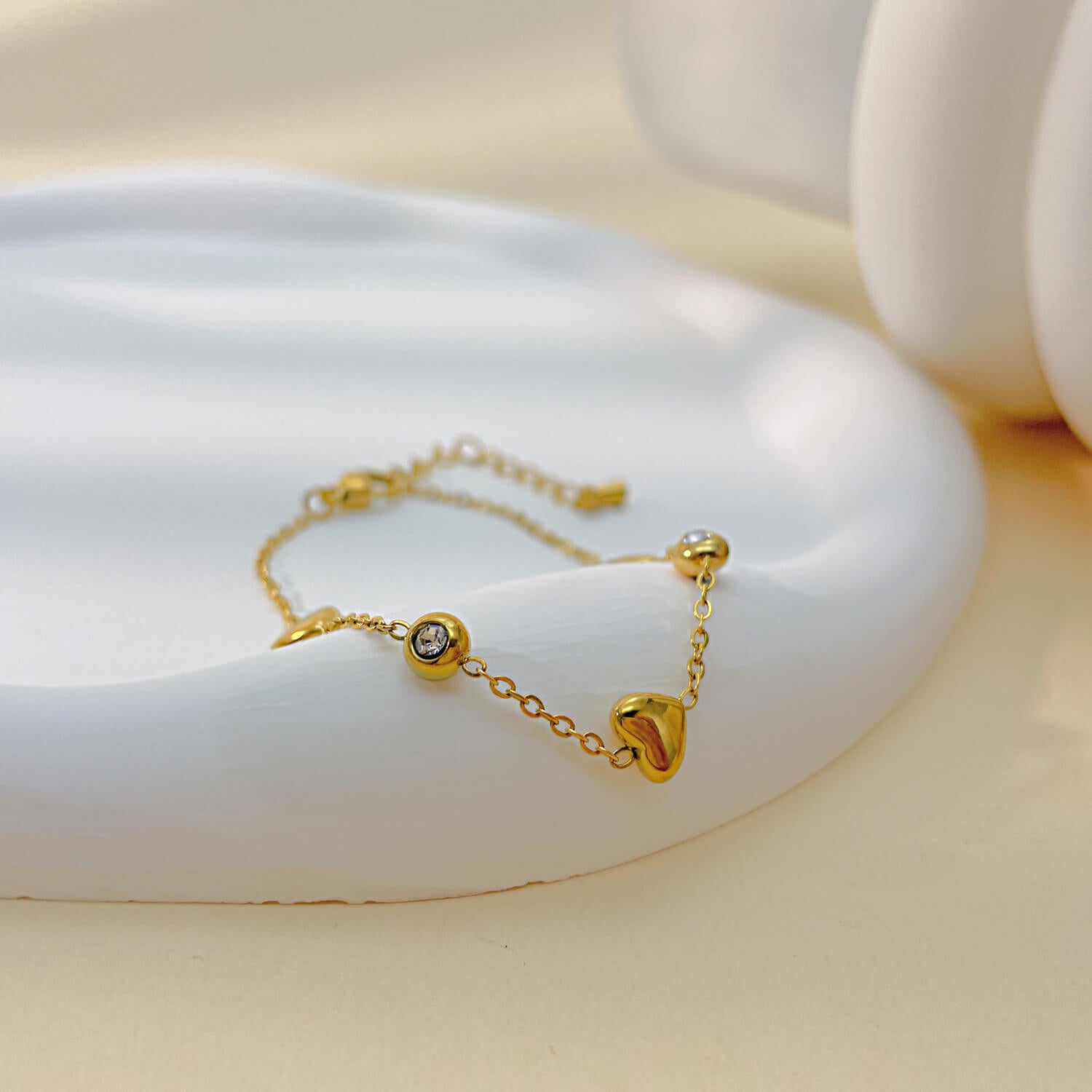 AG Three Heart-Shaped Bracelet With Cubic Zirconia