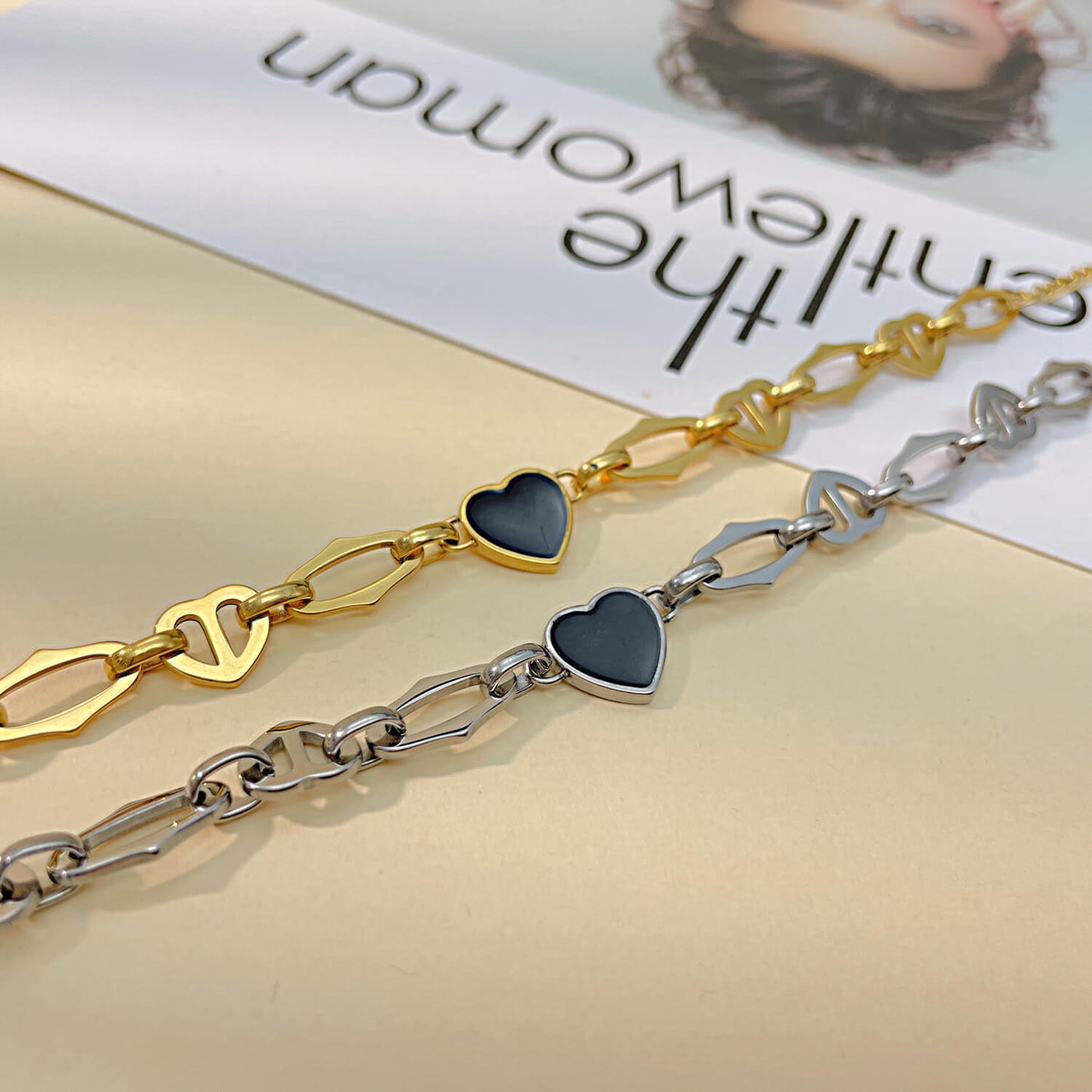 AG Lovely Bracelet With Black Enamel Heart - AGCHEN JEWELRY,bracelet
