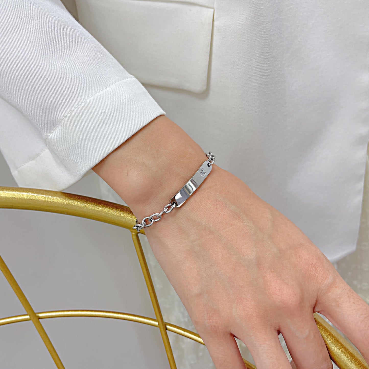 AG Golden Curved Bracelet With Cubic Zirconia - AGCHEN JEWELRY,bracelet