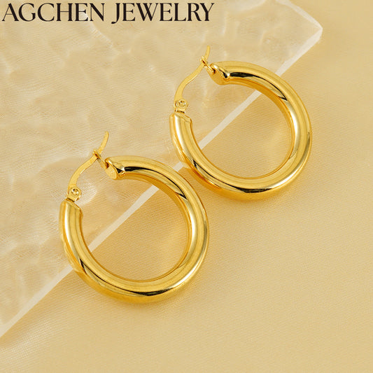 #JewelryForHim
#EverydayWearJewelry
#PolishedAndBold
#VersatileWear
#SimpleYetBold
#SteelJewelryCollection
#PolishedAndRefined