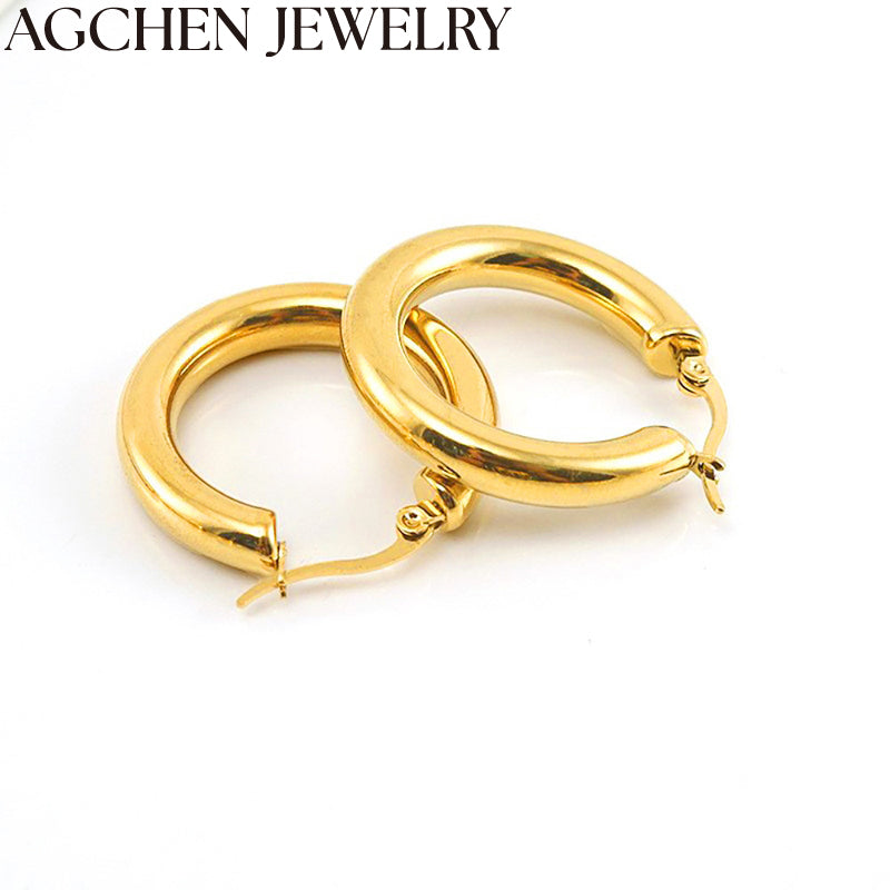 #JewelryForHim
#EverydayWearJewelry
#PolishedAndBold
#VersatileWear
#SimpleYetBold
#SteelJewelryCollection
#PolishedAndRefined