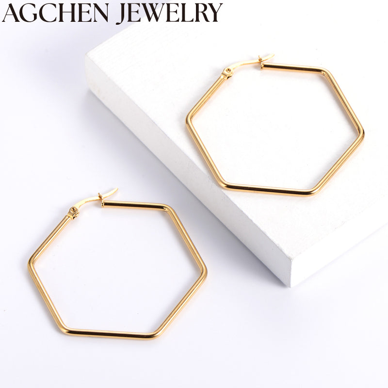 #Everyday Luxury
#Sophisticated Design
#Fashion Must-Have
#Innovative Styles
#Fine Craftsmanship
#Glamorous Pieces