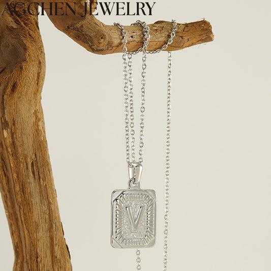 #Hammered finish jewelry
#Matte jewelry
#Shiny jewelry
#High-polish jewelry
#Rose gold accents
#Two-tone jewelry
#Yellow gold accents