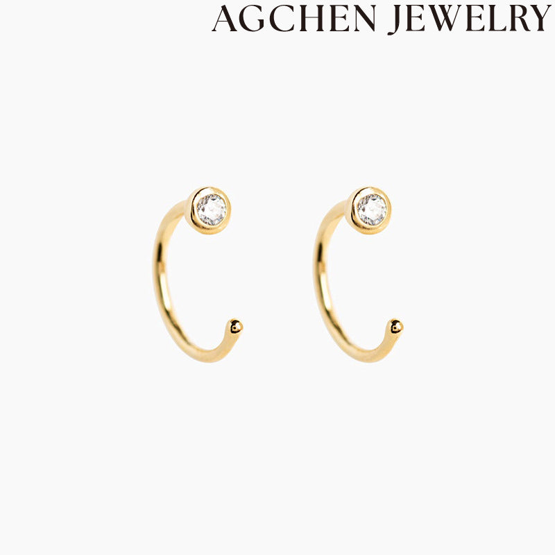 AG White Zirconia Stud Earrings