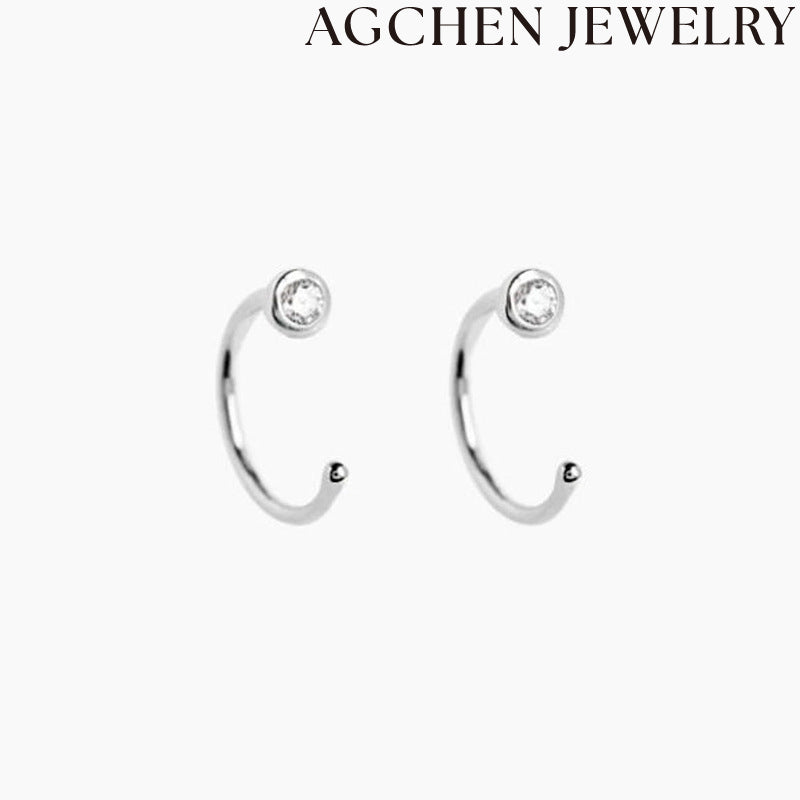 AG White Zirconia Stud Earrings