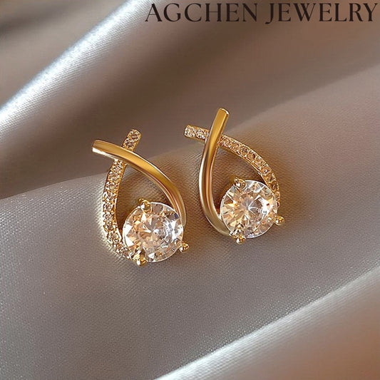 AG White Teardrop Zirconia Earrings