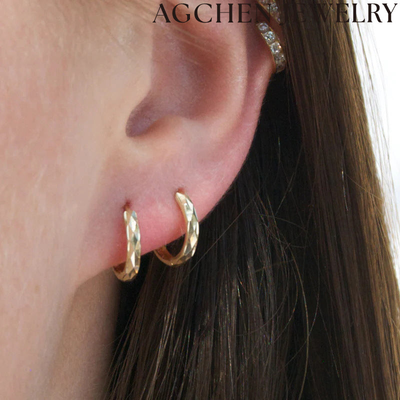 AG Minimalist Women's Hoop Earrings