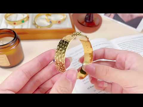 AG Aglow Ora Brakringo Kun Natura Impresa Blua Gemo