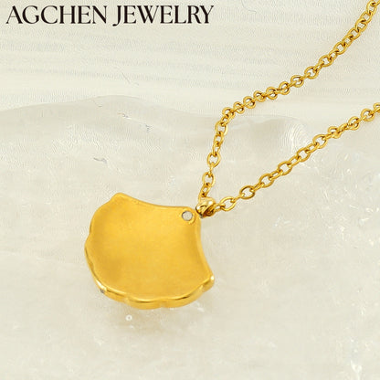AG Stainless Steel Shell-Shaped Pendant with Zirconia Necklace