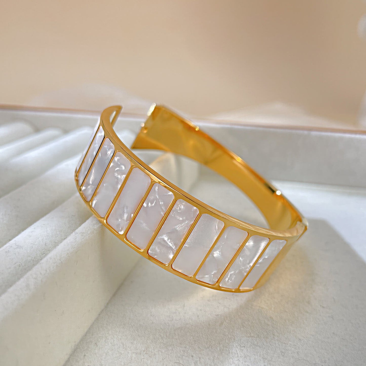 AG Glittering Gold Bangle Bracelet With Elegant Pearl Oyster Slices - AGCHEN JEWELRY,hot sale