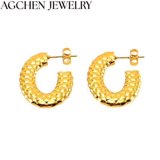 #UniqueAndBold
#BohoMinimalist
#StainlessSteelChic
#EverydayLuxuryJewelry
#PolishedElegance
#MinimalistAndBold
#UniqueChic
#UrbanAndSophisticated
