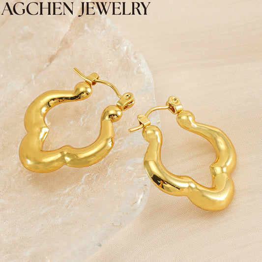 #ModernAndEdgy
#UrbanChic
#BoldAndStrong
#UniqueAndModern
#OnTrendJewelry
#JewelryTrends
#BoldAndClassic
