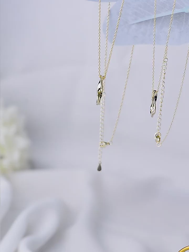 gold heart locket necklace thick gold chain necklace 